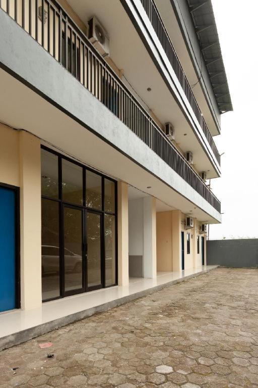 Richmond Guest House Cirebon Redpartner Bagian luar foto