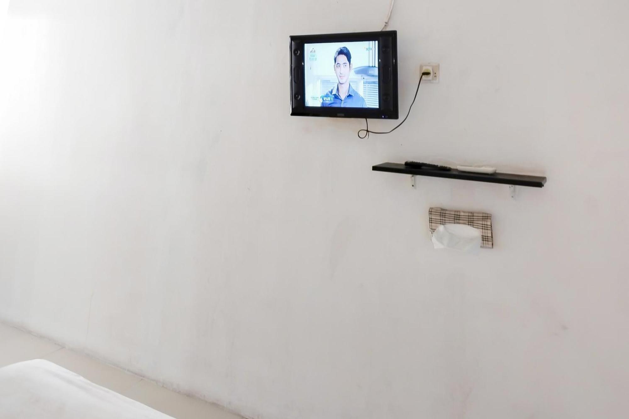 Richmond Guest House Cirebon Redpartner Bagian luar foto